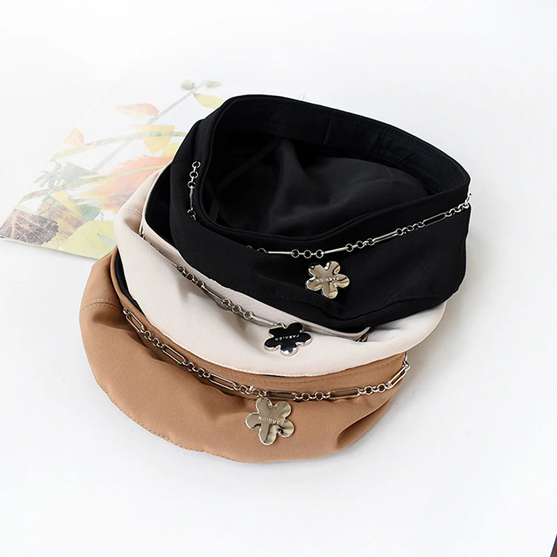 Flower Silver Chain Beret Female British Retro Casual Metal Buckle Beret Painter Hat Niche Display Face Small Bud Hat