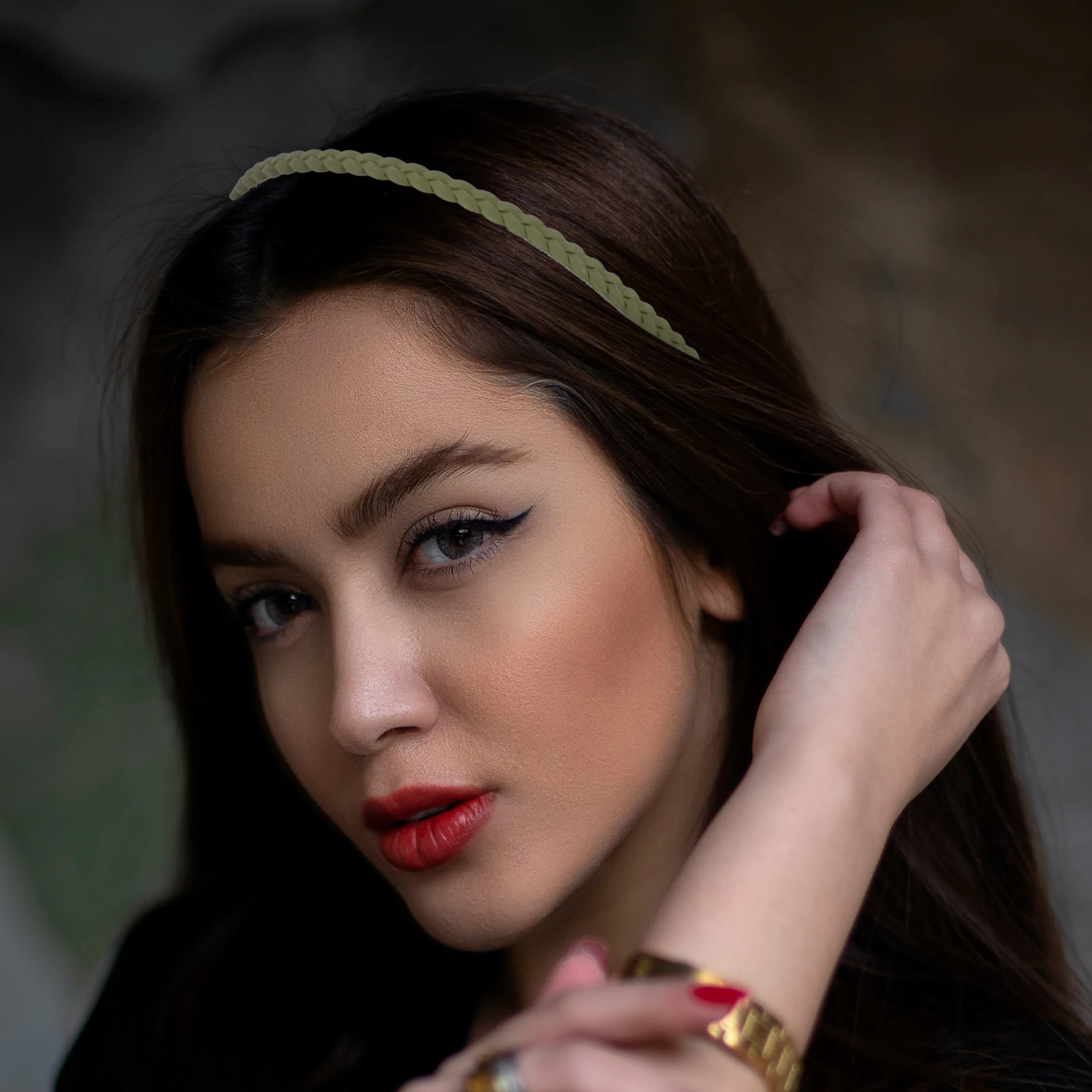 

12 Pcs Anti-slip Headbands Fuzzy Decorative Hoop for Skin Care Face Wash Makeup Women Band Short Straight Hair Curly Hair