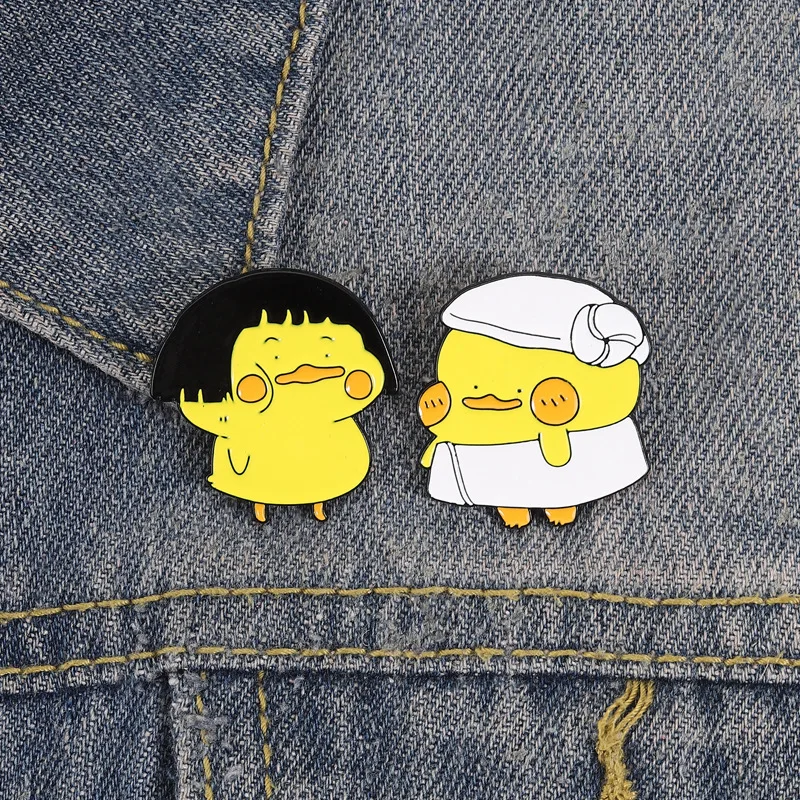 Cute Animal Brooches Watermelon Mascot Little Yellow Duck Metal Badges Small Gifts Wholesale Lapel Pins for Backpacks Brooch