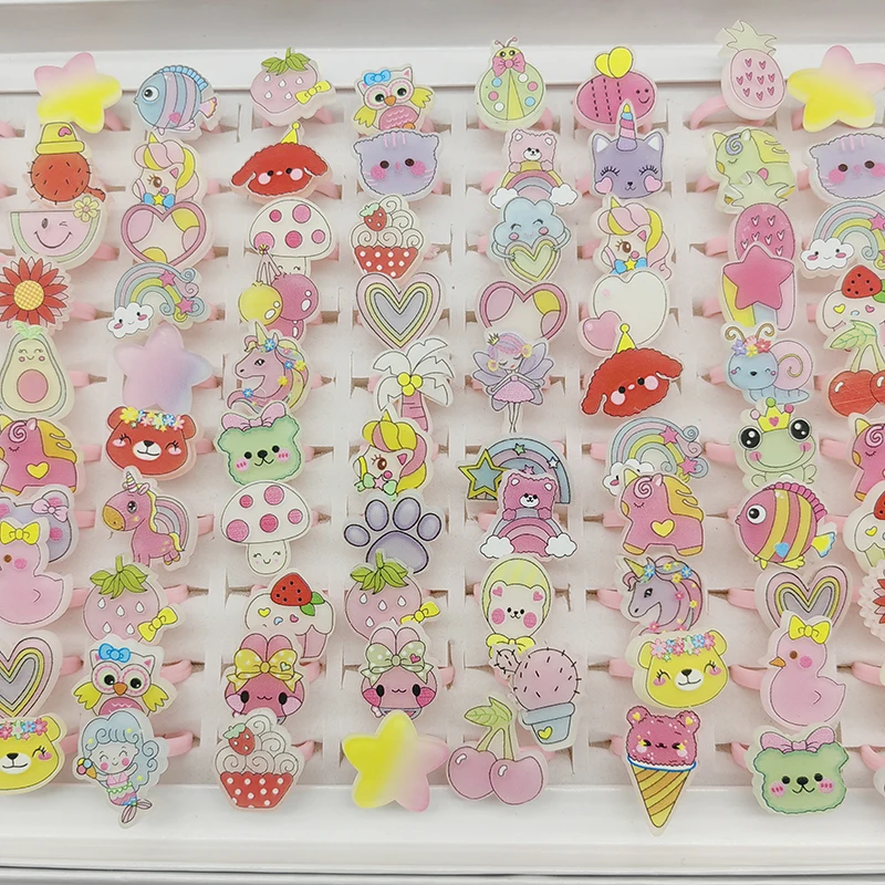 50/100pcs/Lot Wholesale New Mix Style Resin Kids Finger Rings for Party Hot Cute Fish Fruit Horse Frog Animal Jewelry Girls Gift