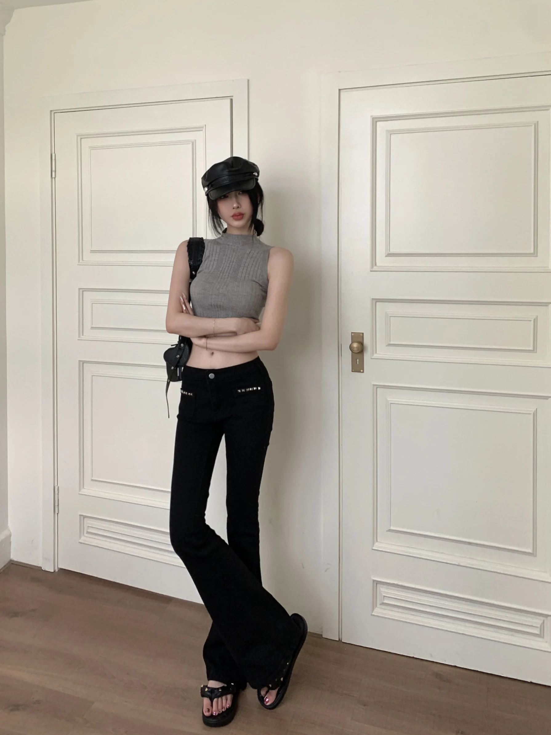 Women's Low Rise Jeans Black Rivet Flared Denim Pants Gyaru Korean Stretch Skinny Trumpet Jeans Y2k Skinny Bell Bottom New In