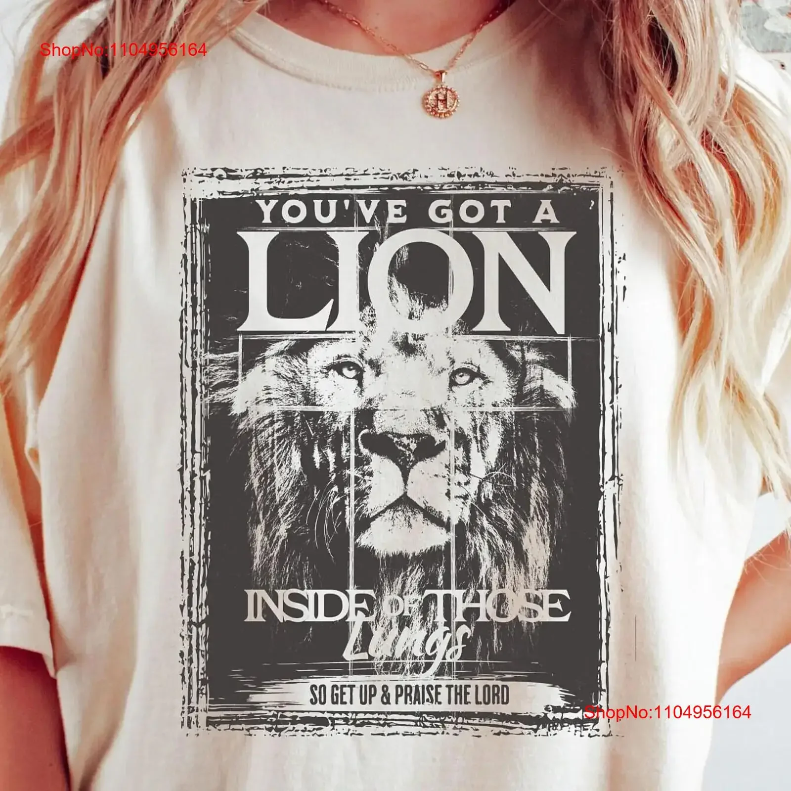 Lion in Lungs Christian T Shirt Religion Bible Verse Vintage Jesus Aesthetic Boho s vintage Washed fashion Unisex Soft