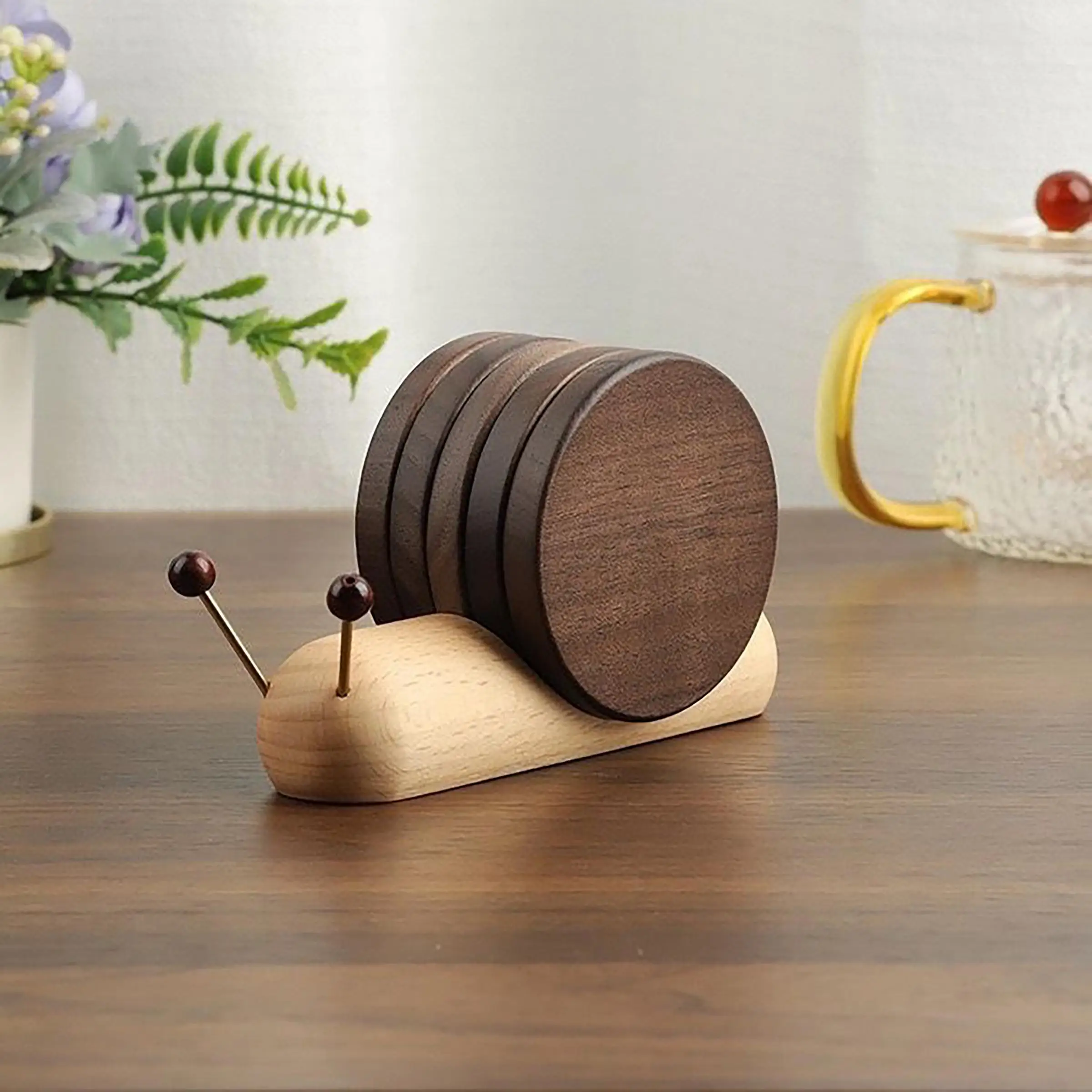 Wooden Snail Coaster Set, Creative Desktop Insulation Pad Decorative Accessory, Magnetic Heat Resistant Mat Pot Bowl Cup Holder