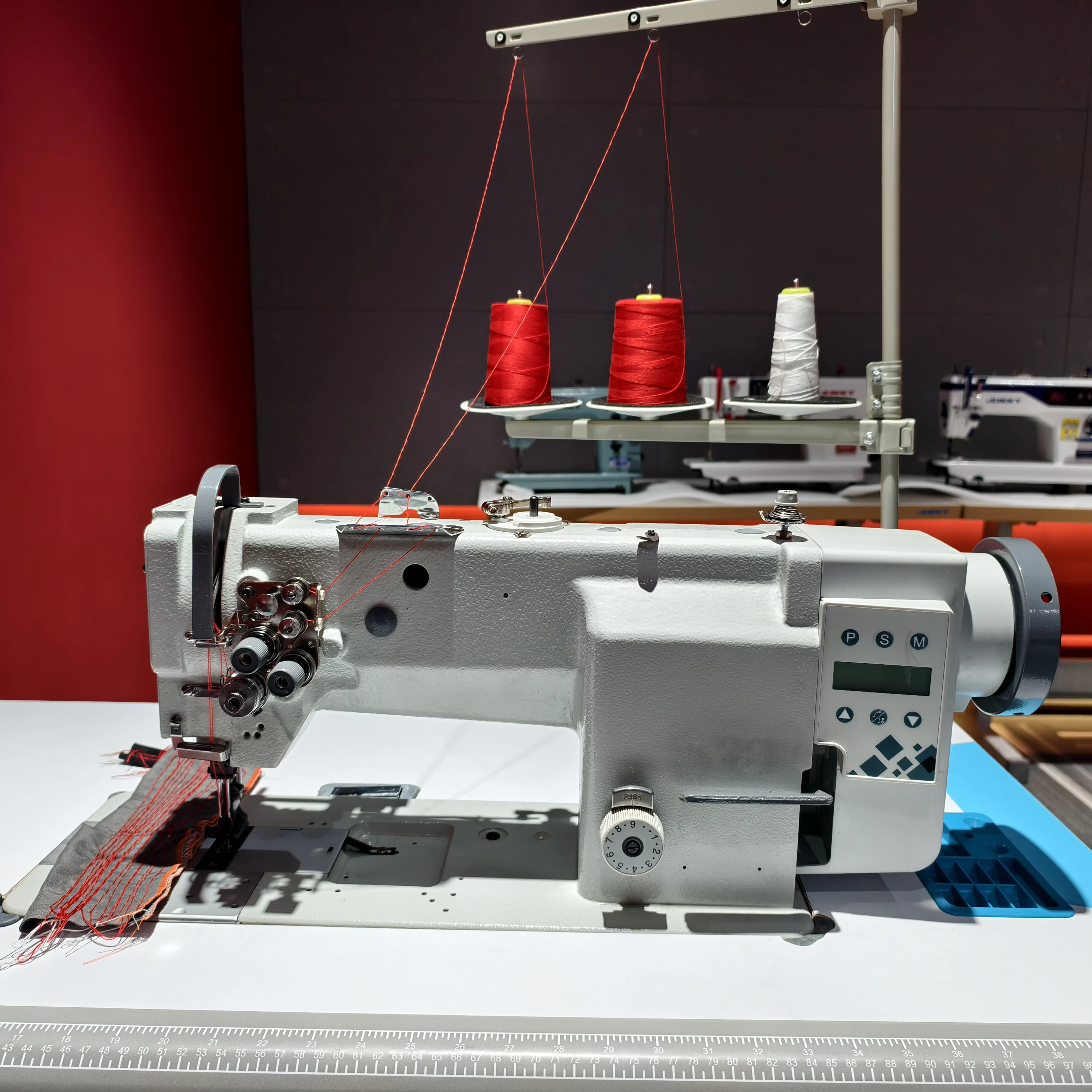 Промышленная компьютеризирован – обзор и цена Sewing Industry