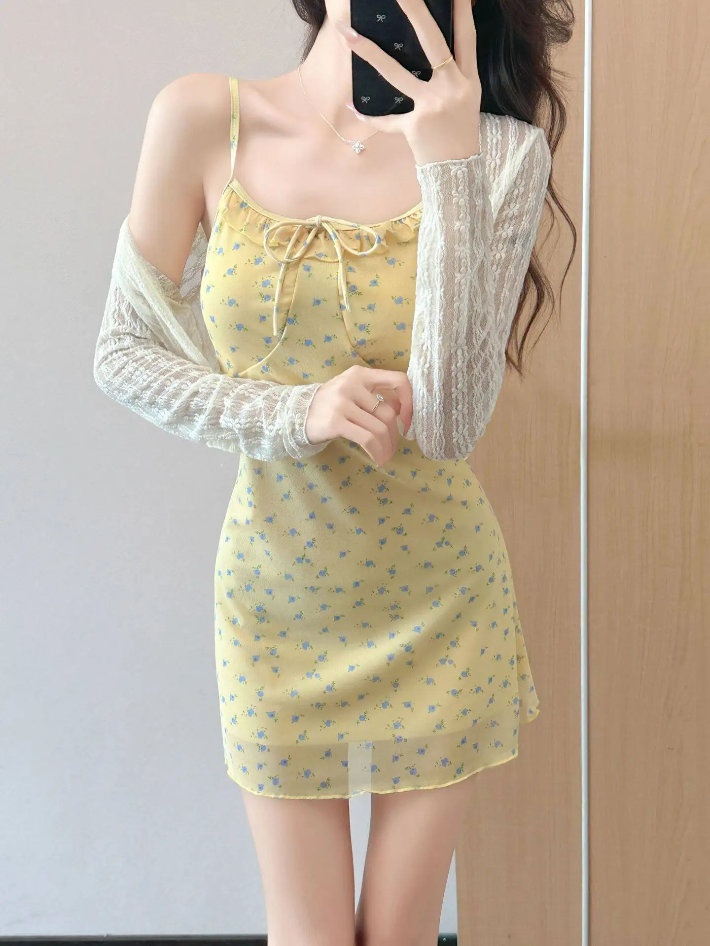 2026 Summer New Sweet Floral Bikini Set Women's Conservative Beach Vacation Skirt Style Swimsuit Pure Desire Long Sleeve