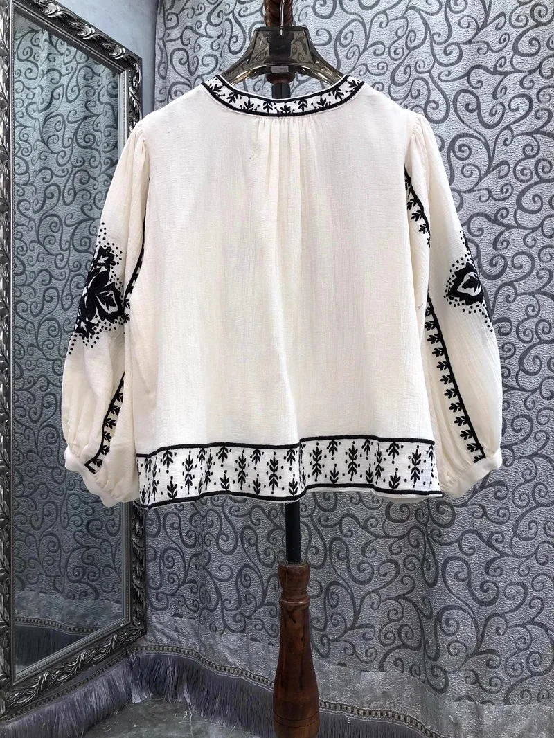 100%Cotton Tops Blouses 2025 Spring Designer Fashion Women Exquisite Embroidery 3/4 Sleeve Dark Blue Apricot Vintage Blouses