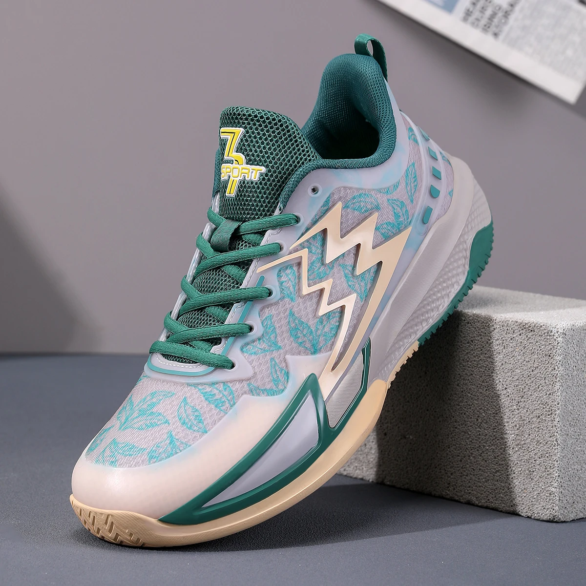 Spring summer basketball shoes for men and women lightweight breathable high-top casual sports shoes for men training shoes 45