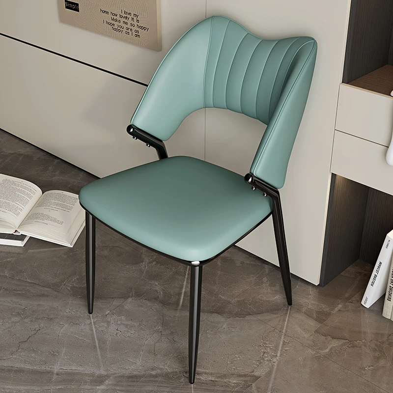 Farbenfroher Zeitgenössischer Luxus-Esszimmerstuhl aus PU-Leder mit Metallbeinen Minimalistische Wohnmöbel für Hotels, Hausbars, Werkstätten, Parks