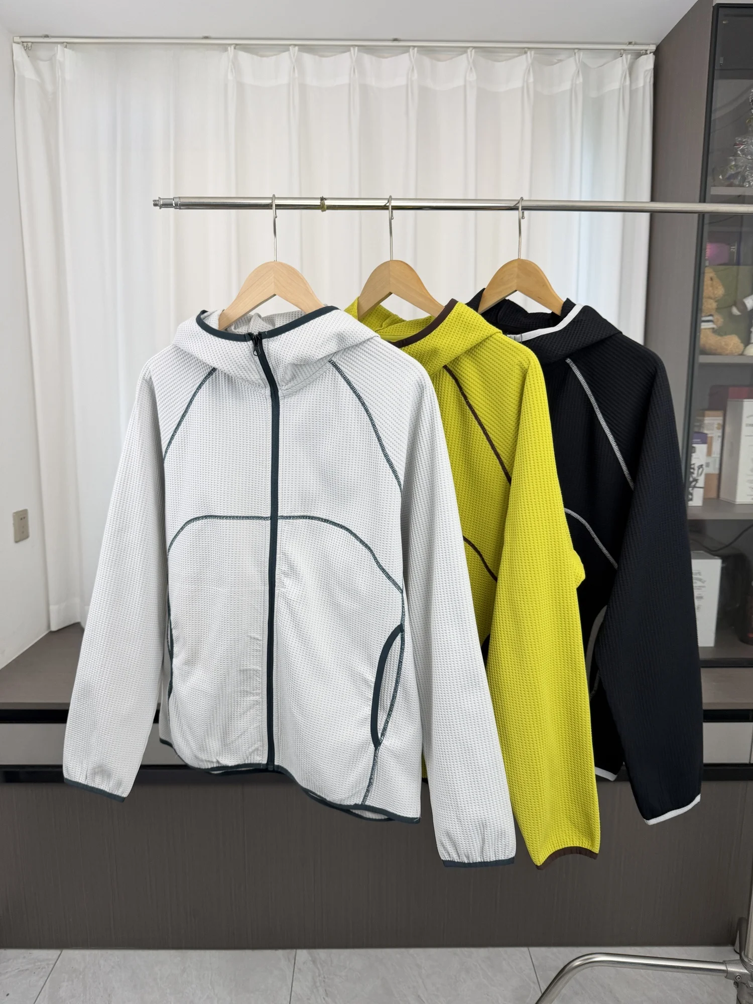 Men's Casual Loose Outdoor Jacket Hat Texture Fabric Fall Season American Style Breathable Long Sleeve Zipper Closure Coat