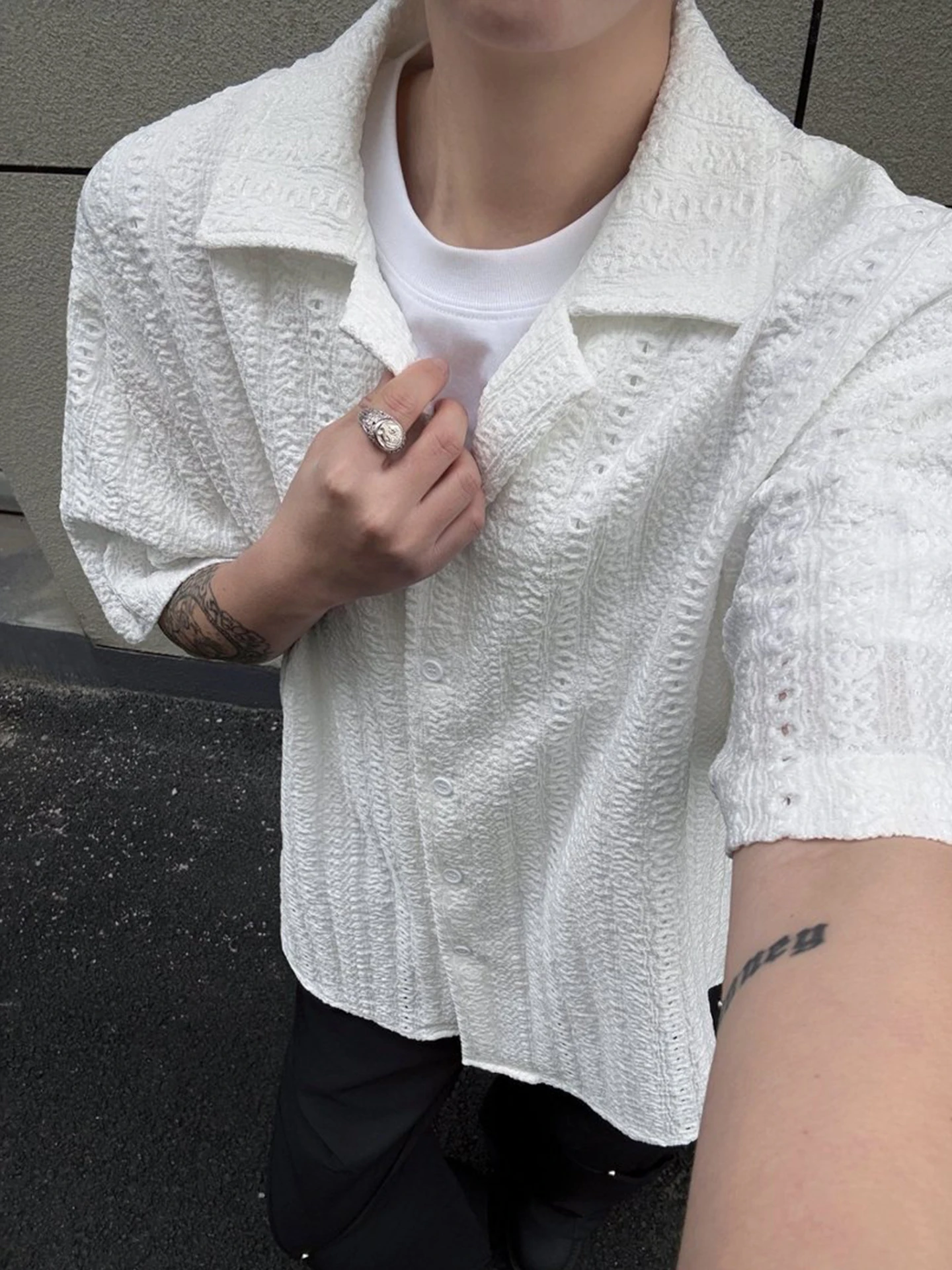 

Cuban Collar Hollow out ort Sve Men's irt Vintage f Sve Top American Sle Casual irt Jaet for Spring