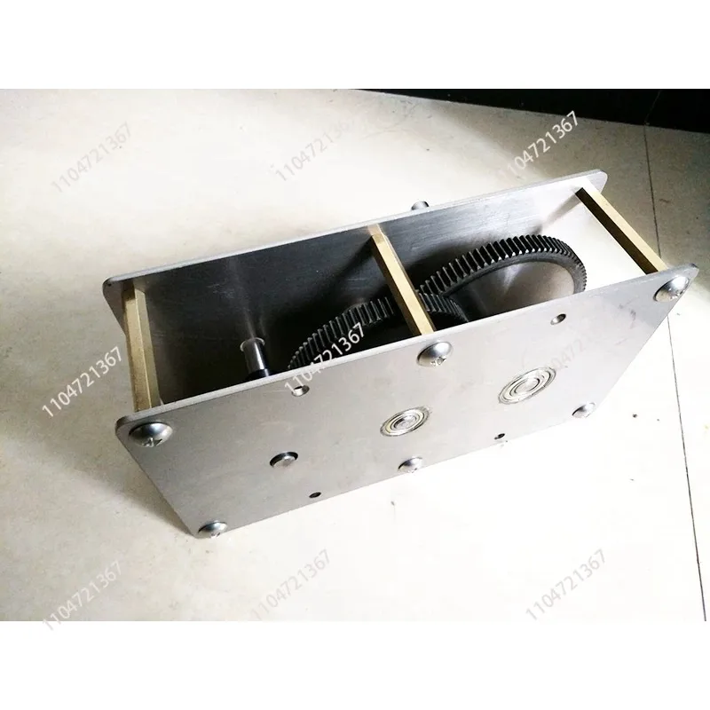 

Hand generator growth gear box 220v 1500W watt permanent magnet constant voltage brushless pure copper wire 12V24V 1pcs