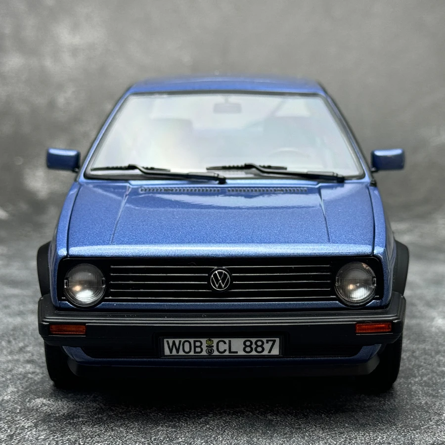 NOREV 1/18 scale New VW Golf 10 Millionen 1988 Vintage car Classic Car Static display Holiday gift collection die cast models