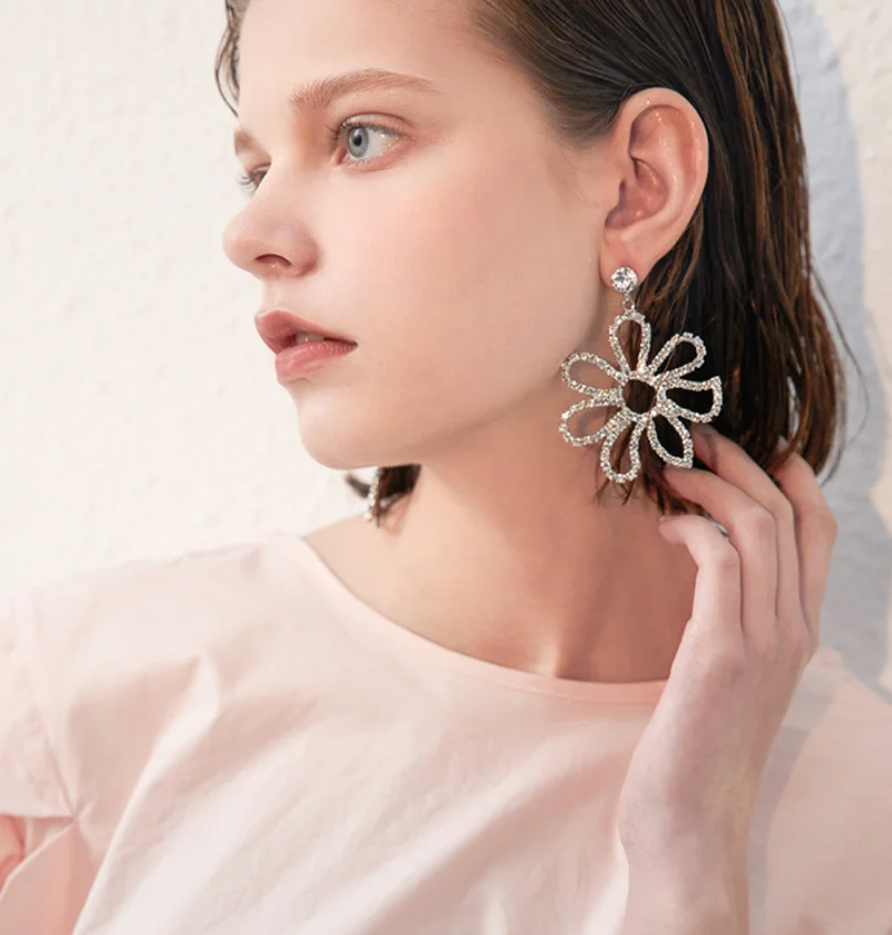 925 silver needle simple flower exaggerated artificial Rhinestone Earrings for women Fashion Jewelry