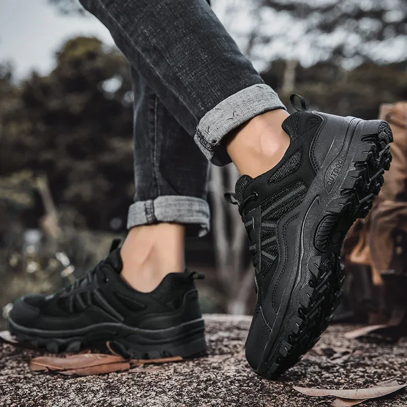 Sepatu pria, sepatu pria nyaman kasual gaya Fashion Non-Slip Mesh Sneakers baru luar ruangan ringan berjalan merek sepatu Hiking pria