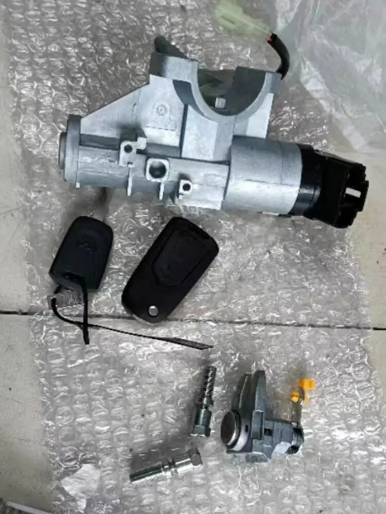 

Auto parts High quality Complete Door Lock Set, Door Lock Cylinder, Remote Key, Ignition Switch Base For SAIC Maxus G10