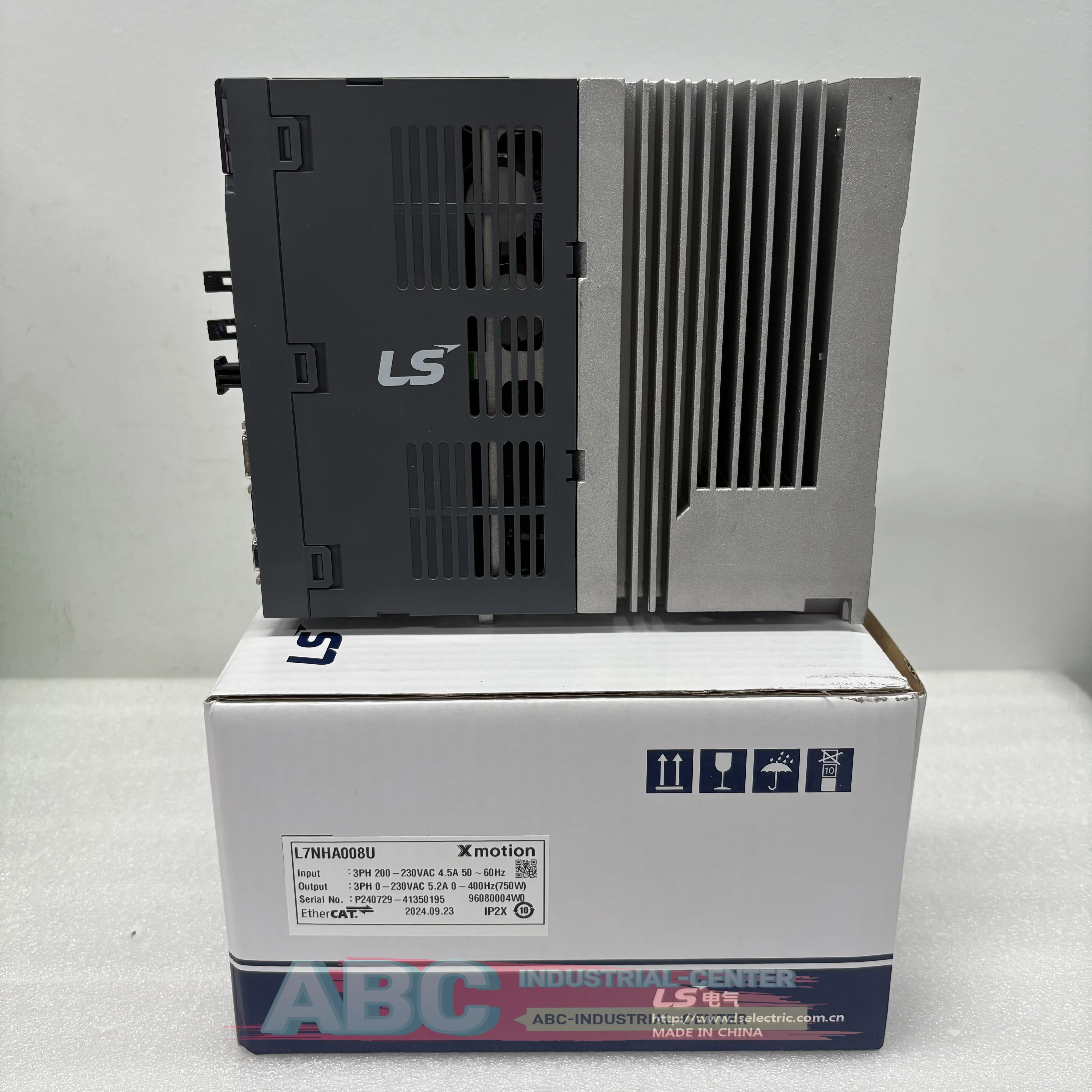 سائق سيرفو L7NHA001U L7NHA002U أصلي جديد