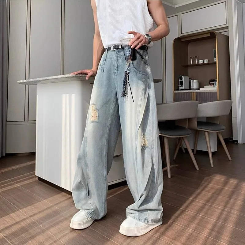 Jeans Scimitar Vintage [Vintage Washed] untuk Pria |   Celana Panjang Biru Muda Model Wide-Leg dengan Detail Kancing, Ca