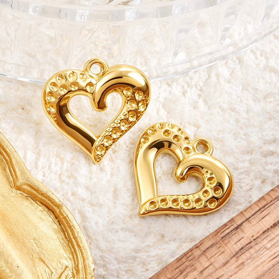 5 Stück goldfarbene Anhänger mit Strass-Cabochons in Herz-, Stern-, Augen- und Blumenform aus Edelstahl für die Schmuckherstellung. – Detail 9