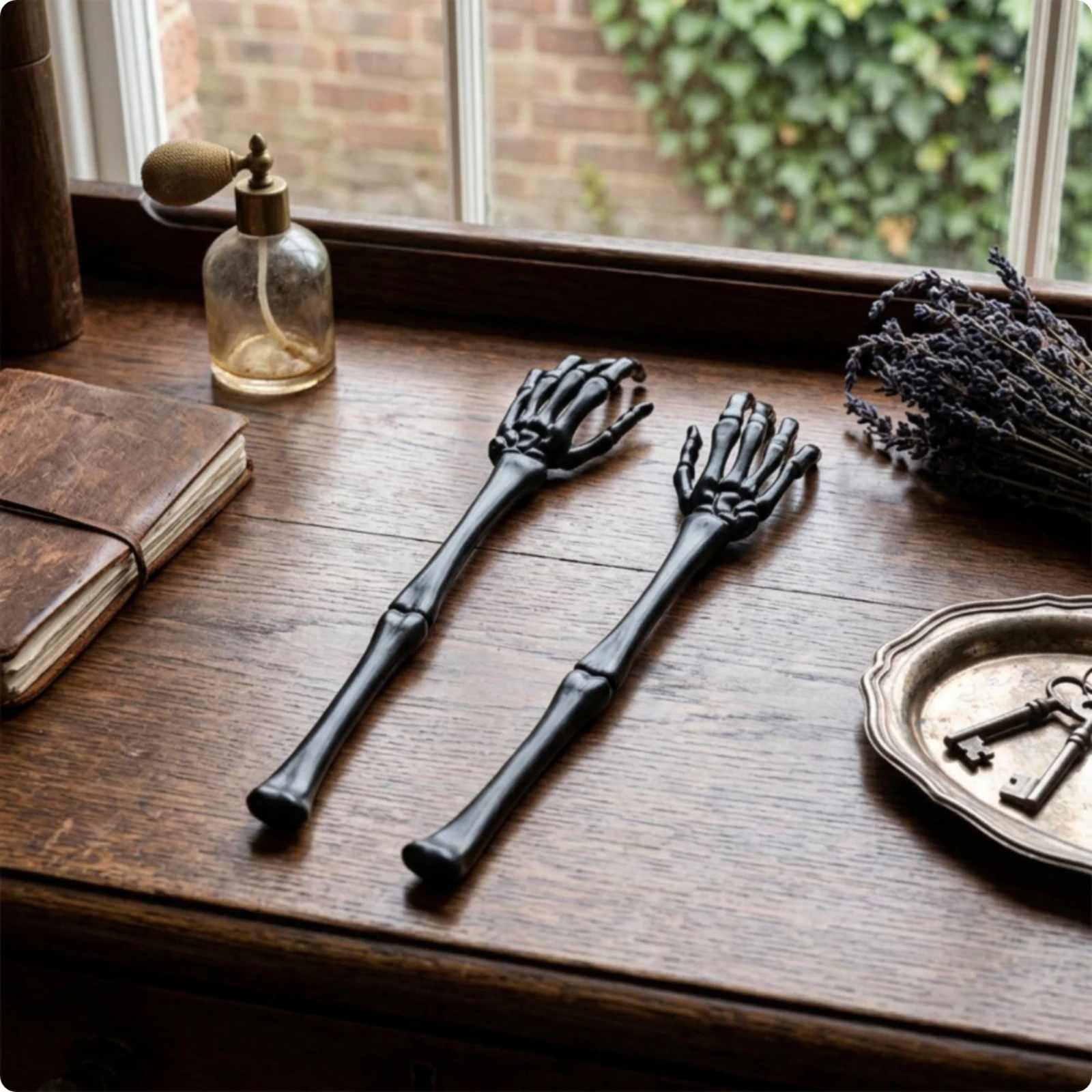 Skeleton Arms Plastic Skeleton Hands Prop Long-Lasting Decoration Scary for Haunted Houses