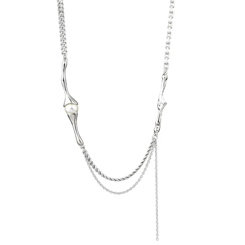 A distinctive star-shaped tassel women's necklace with diverse styles, a unique and lightweight luxury necklace