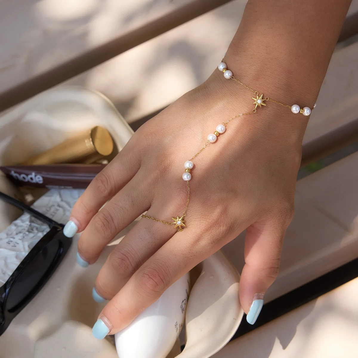Stainless Steel Pearl Bracelet with Finger Design for Women Waterproof Zircon Sun Hand Chain Party Gift Jewelry Chains Bracelets