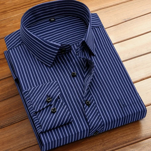 Imagen 2 del producto Camisas de vestir básicas a rayas clásicas de manga larga de algodón para hombre, camisa Formal de oficina de ajuste estándar de negocios con un solo bolsillo tipo parche