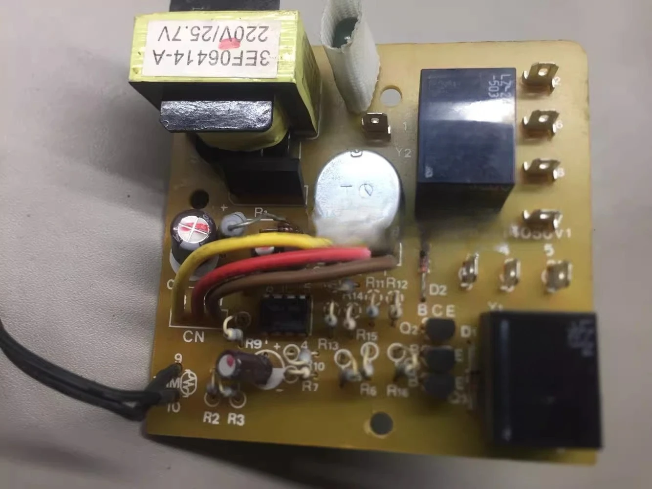 

Suitable for Hitachi central air conditioning control board 3FB04056 V1