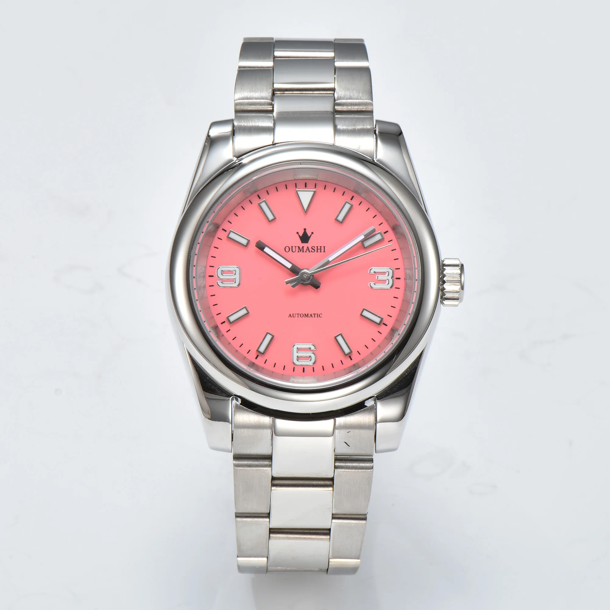 นาฬิกากันน้ำสำหรับผู้ชาย, นาฬิกา NH35ทำจากแก้วแซฟไฟร์มีเส้นผ่านศูนย์กลาง39มม. ทำจากแก้วแซฟไฟร์กันน้ำได้100