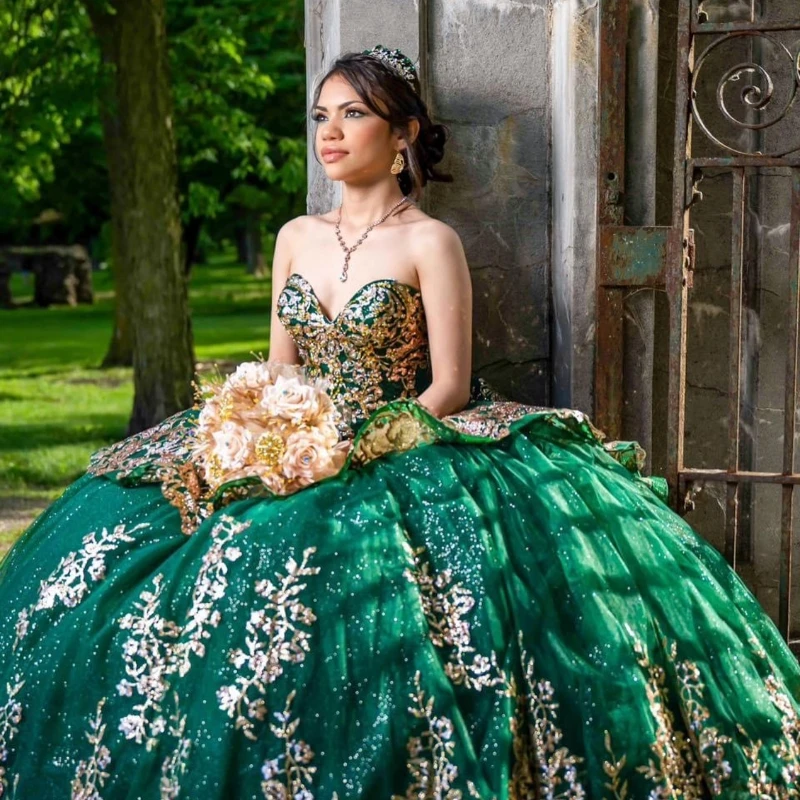 

Emerald Green Quinceanera Dresses For 16 Girl Off the Shoulder Gold Appliques Beads Princess Ball Gowns Birthday Prom Vestidos