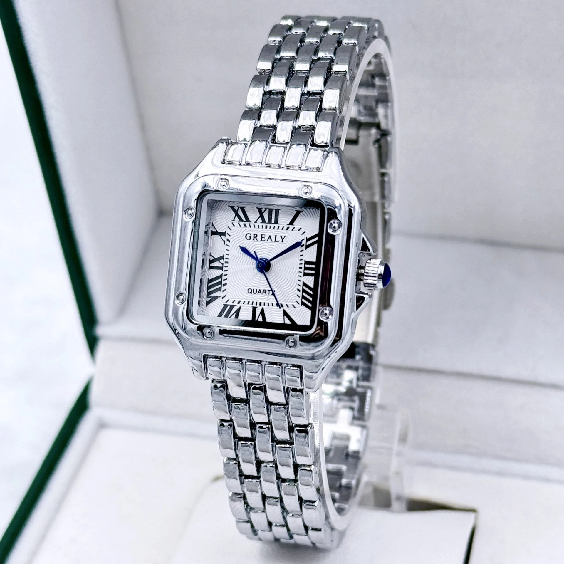 New Women Watch Light Luxury Brand Business Gold Stainless Steel Ladies Fashion Quartz Watches Female Clock Bracelet Wristwatch