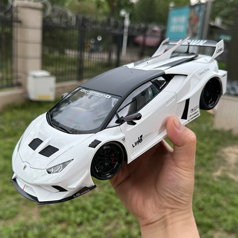 AUTOART 1:18 FOR Lamborghini LB HURACAN GT   Sports Car  Send Friends Birthday Gifts Personal Collection