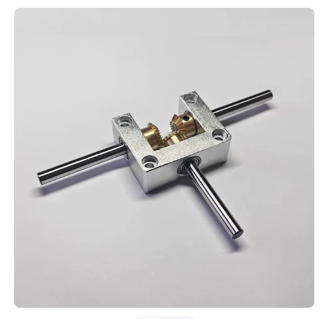 4/5mm Cross-shaped Reversing Gearbox, Right-angle Gearbox, Small 90-degree 1:1, Spur Gear T-shaped Transmission Box