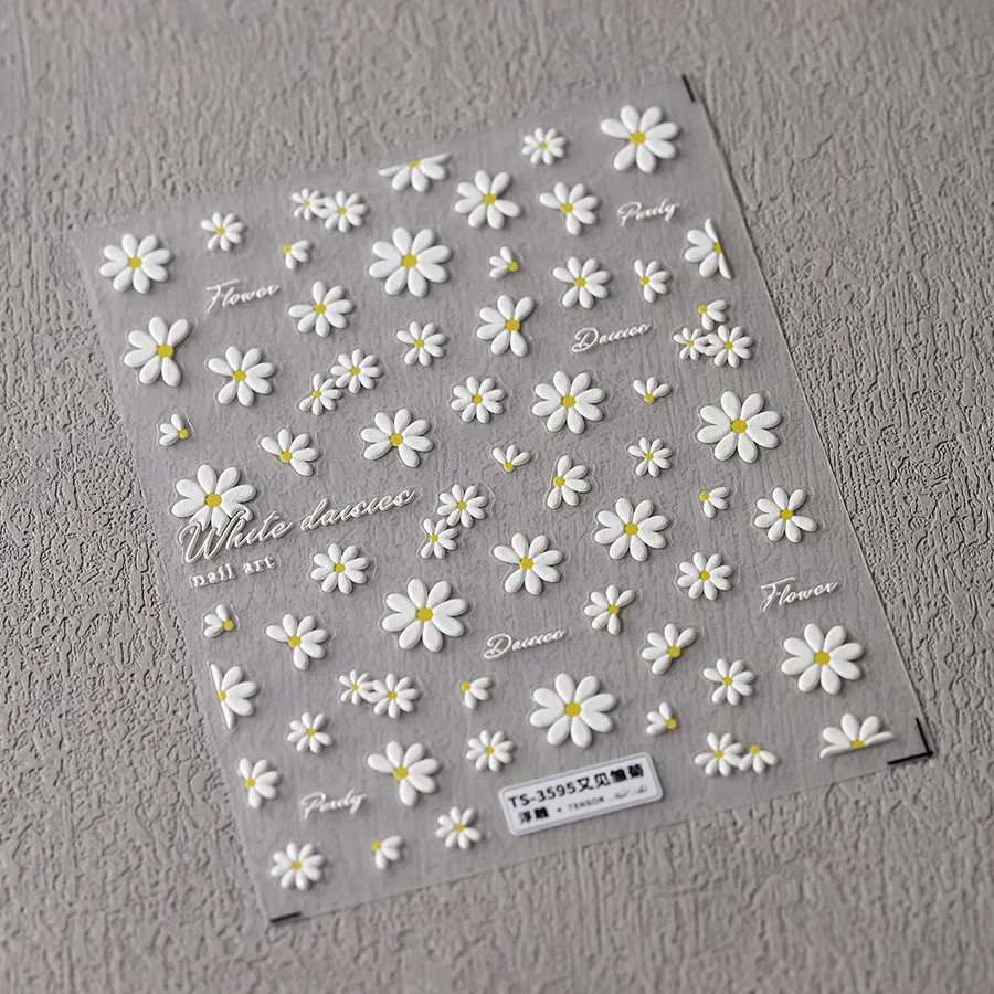 1szt 5D White Daisy Floral Nail Art Stickers Cute Mini Petals Flowers Adhesive Sliders 3D Nail Decals Decoration DIY Accessories