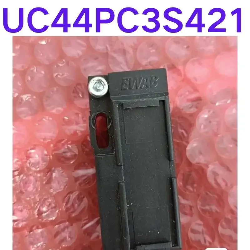 Brand-new Optoelectronic switch UC44PC3S421