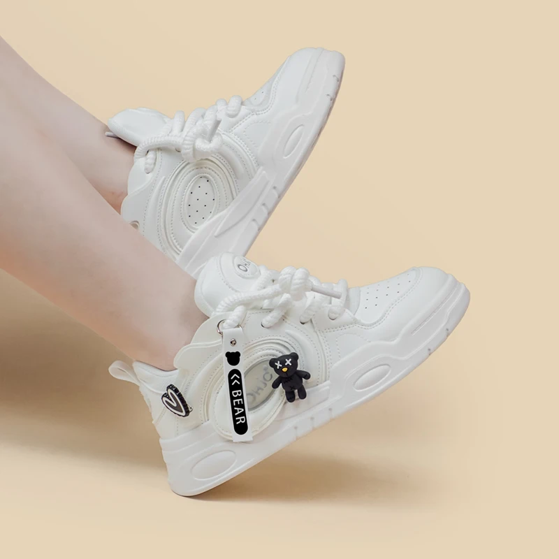 Amy and Michael New Cute Girls Students Casual White Sneakers High Quality Fashion Women Trainers Female Sports Tennis Shoes