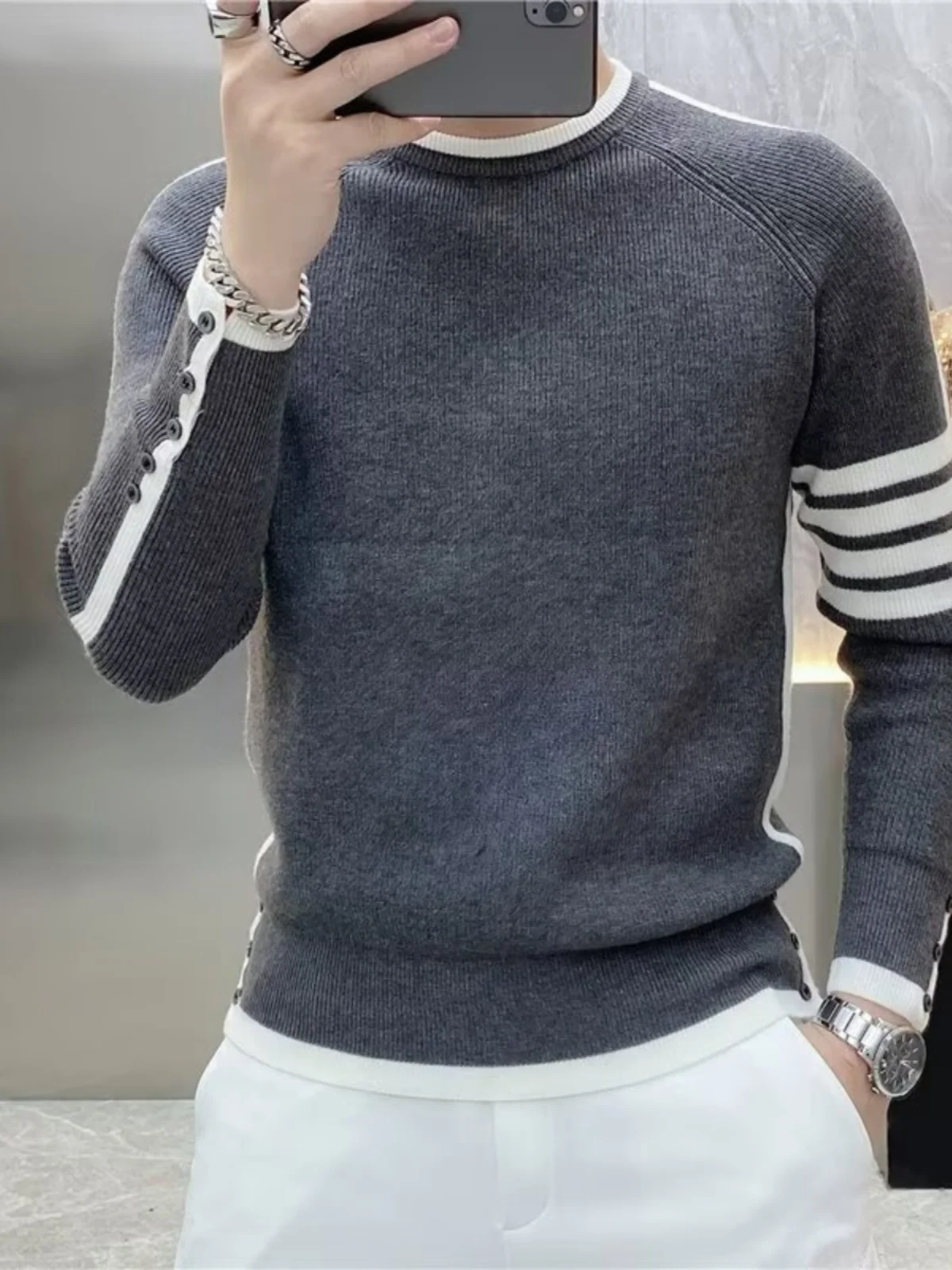 เสื้อสเวตเตอร์ถักทรงกลมสำหรับผู้ชายแฟชั่นดีไซน์เรียบง่ายฤดูหนาวชั้นฐานไออาร์ทีเอฟซีบุเสื้อถักลายทางลำลอง