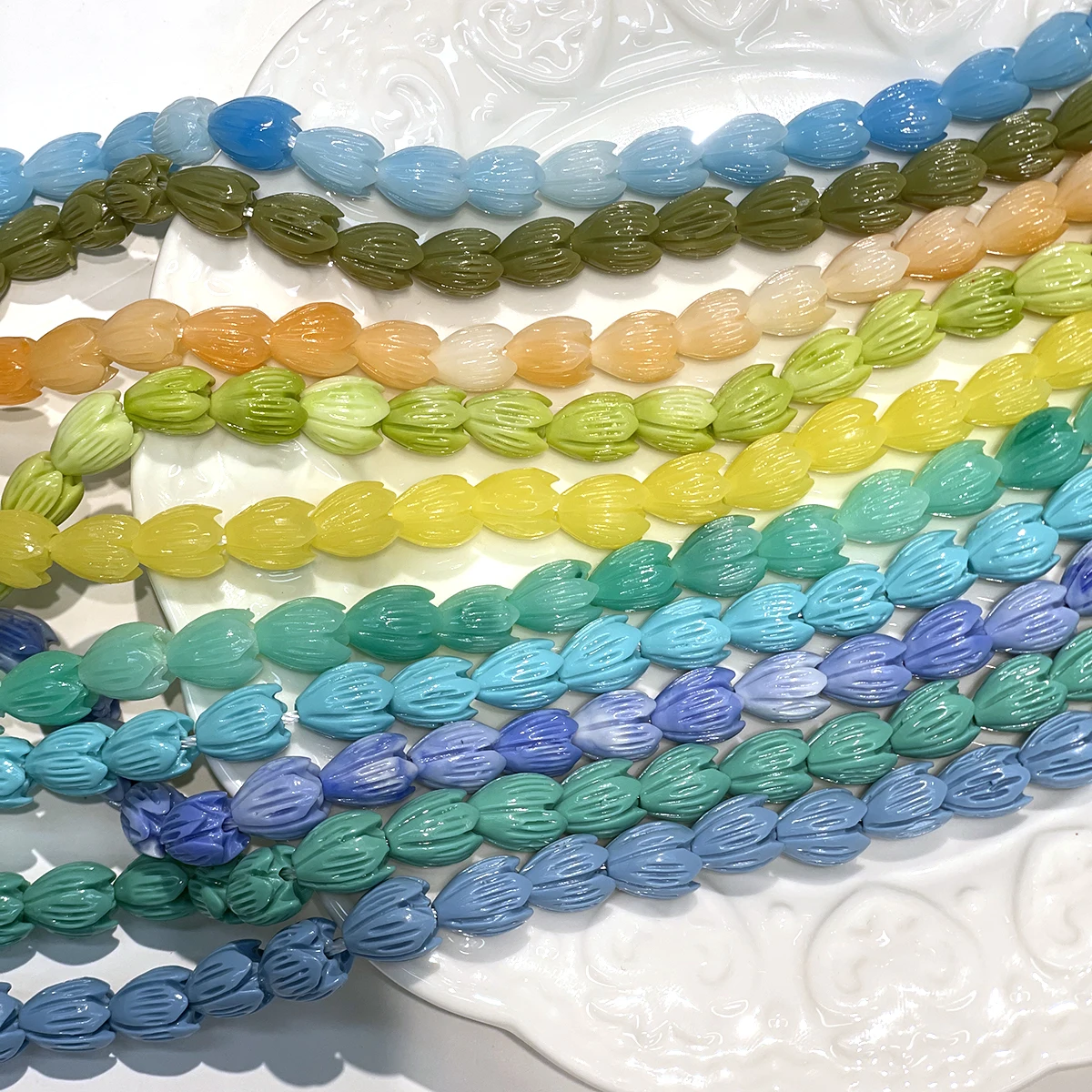 Shell Powder Pressed Tulip Bud Beads 8x11mm Carved Flower Loose Beads for DIY Bracelet Necklace Jewelry Making Wholesale 36cm
