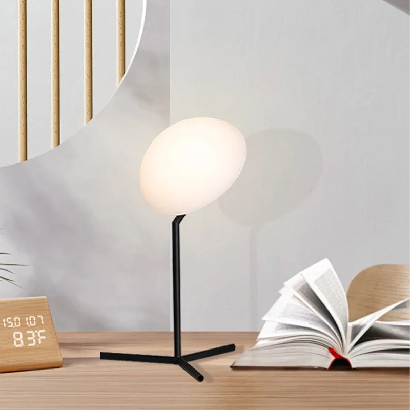 Modern Nordic Bedroom Headboard Creative Romantic and Warm Eye Protection Small Night Light Luxury Retro Personalized Desk Lamp