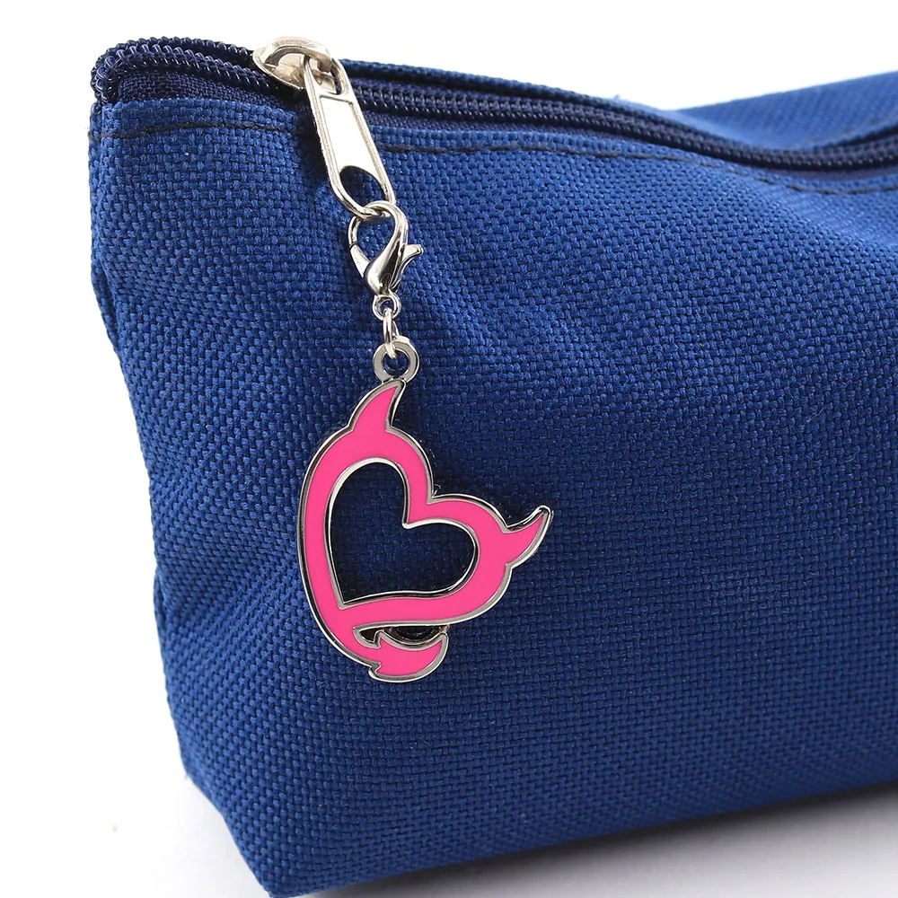 Bad Girls Club Herz-Schlüsselanhänger Rosa Teufel-Herz-Logo Schlüsselring Reality-TV-Merchandise Y2K Ästhetik Taschenanhänger Fans Geschenk – Detail 4