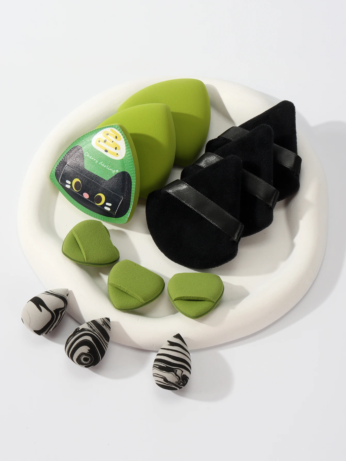 Ensemble de 12 boules de riz pour chat, expande lors de l'eau, double usage pour humide et sec, éponge de maquillage adaptée à tous les Types de peau