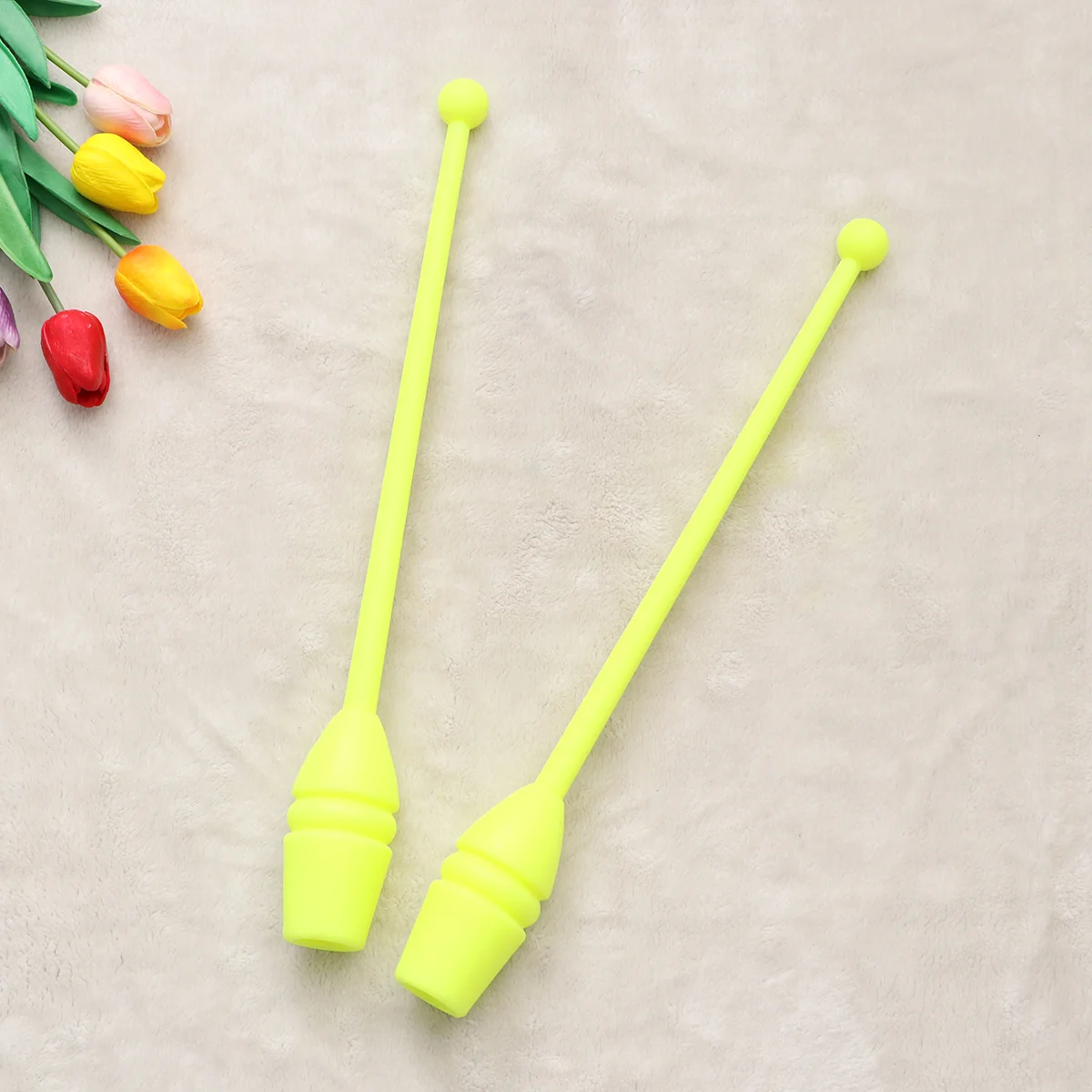 1 Pair Artistic Gymnastics Stick Rhythmic Gymnastics Stick Dancing Sports Fitness Equipment for Children Adults (Yellow)