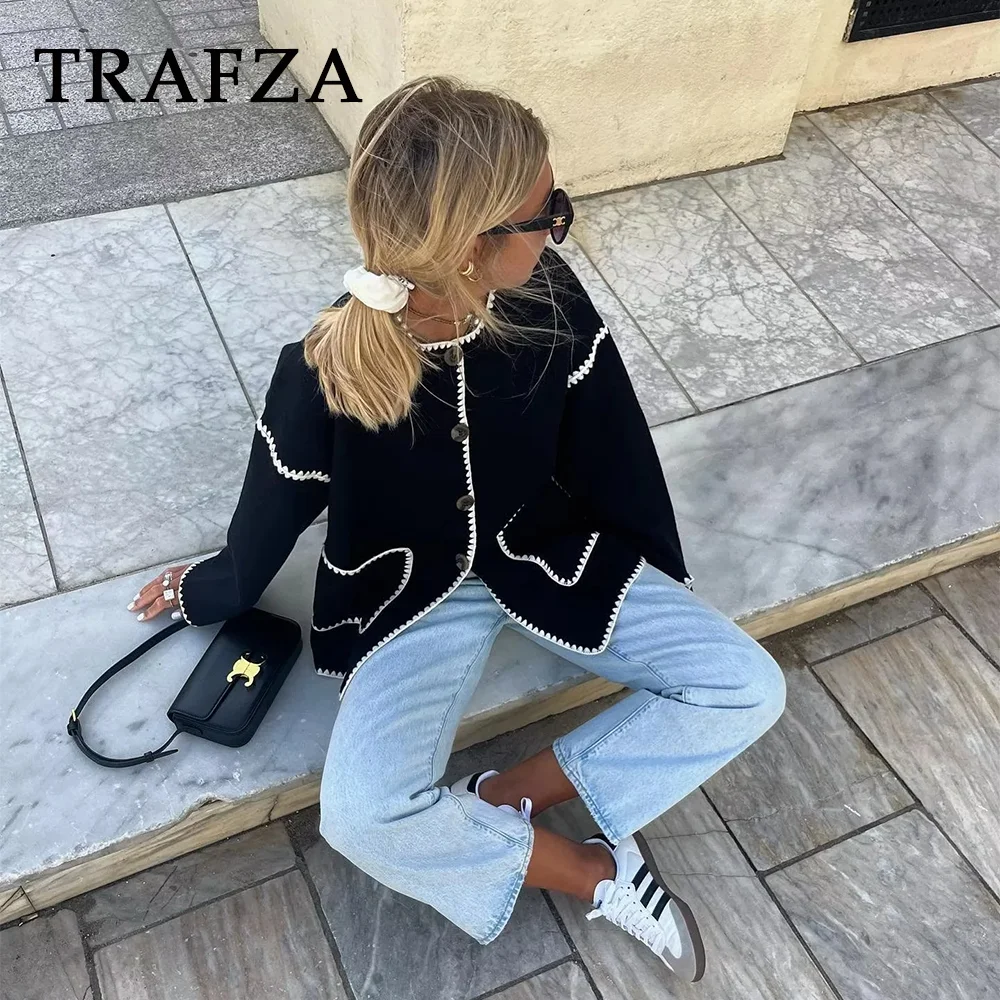 TRAFZA 2023 Autumn Casual Women Coats O Neck Straight Single Breasted Oversized Jackets Winter Patchwork Elegant Female Outwears