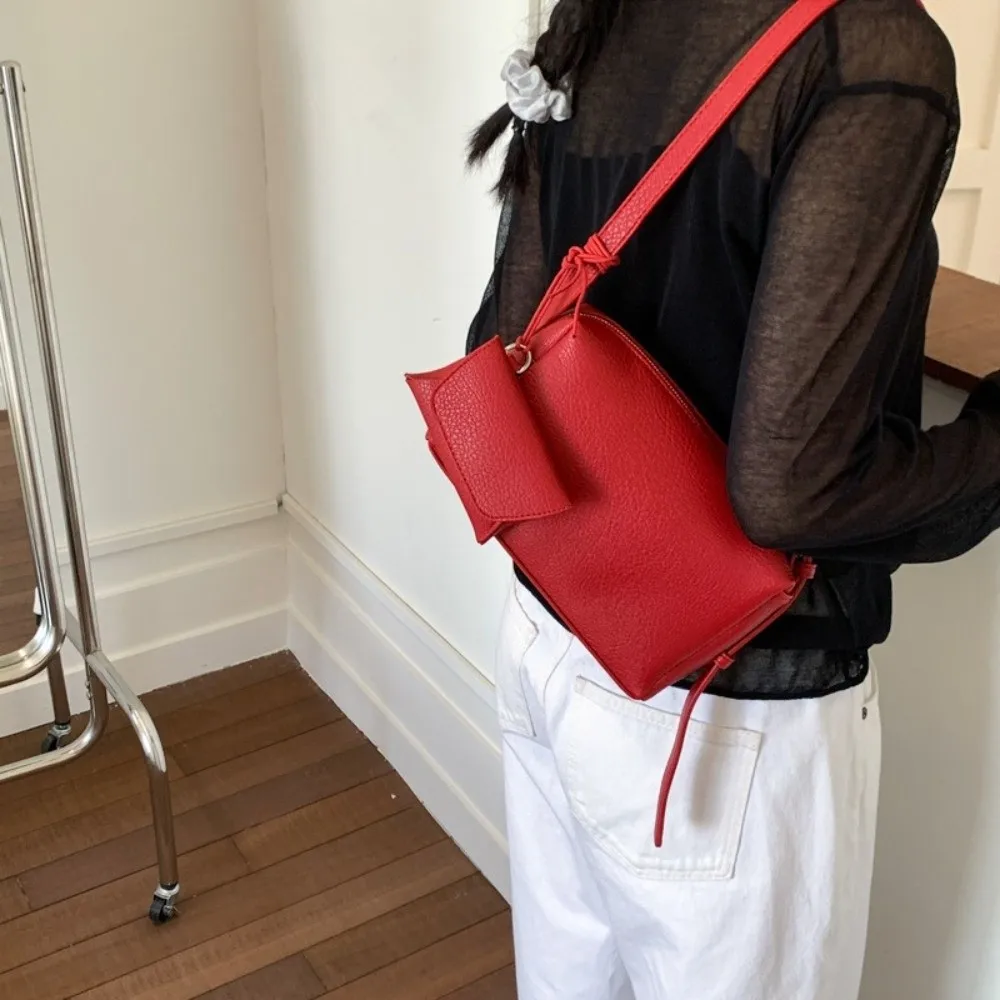 

Модная простая однотонная бостонская сумка в Корейском стиле с маленькой сумкой, мягкая кожаная сумка через плечо, универсальные женские сумки на молнии