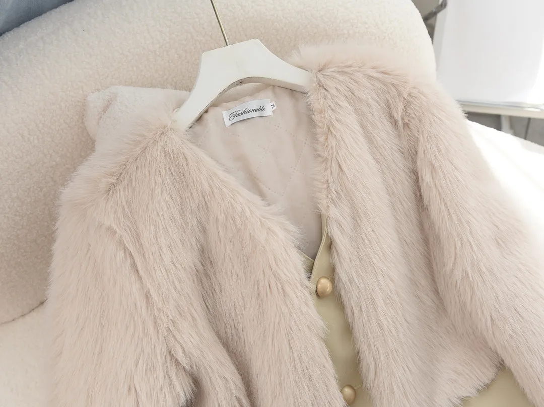 New High-end Small fragrant fur Coat For women 2026 Autumn/Winter New Imitating Fox fur Fashion Young style Short Loose Fur Top