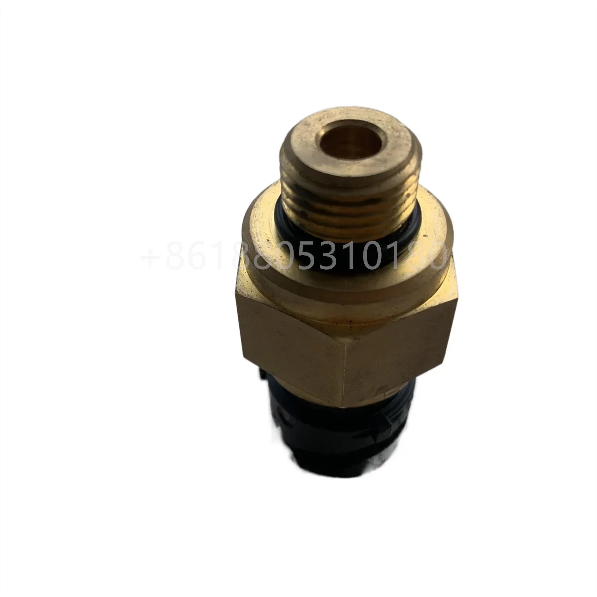 H53.825813 ist anwendbar für den hydraulischen Öldrucksensor M42620 10R-03 4682 des Voith-Retarders. – Detail 4
