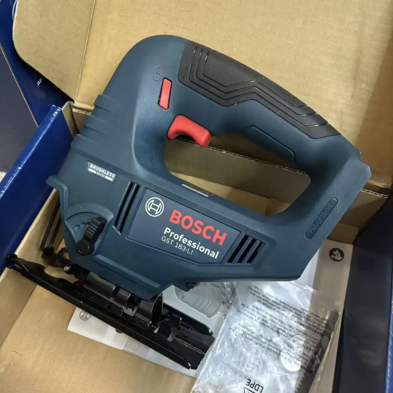 BOSCH GST 183-LI Cordless Jigsaw Professional 18V Brushless Variable Speed Electric Saw for Wood Metal Plastic Cutting GST183-LI