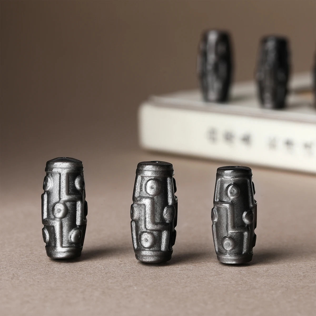 1 PC Natural Stone Silver Sheen Obsidian Carved 9 Eye Dzi Bead Fully Drilled For Jewerly Making DIY Bracelet Necklace Accessory