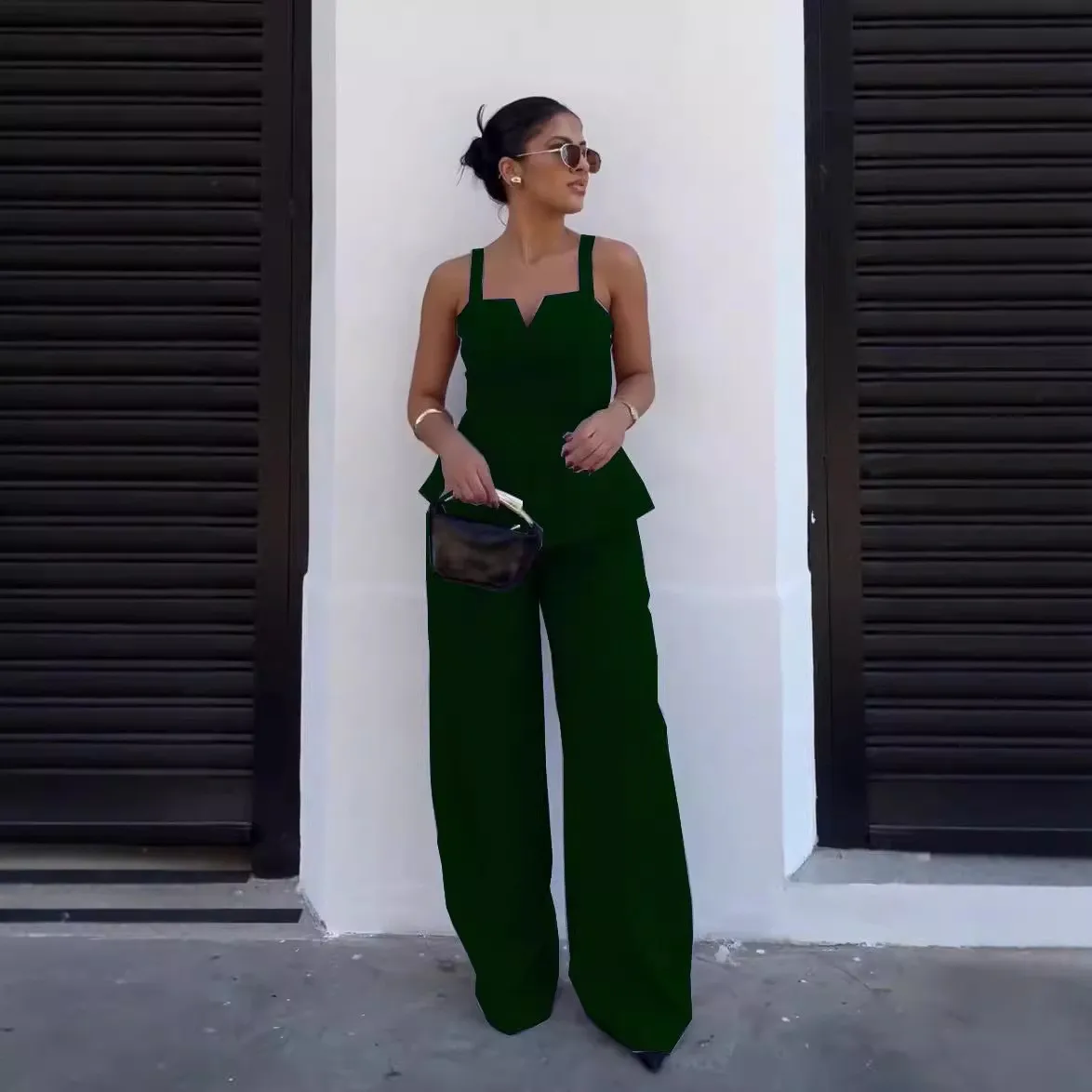 

Customized New Arrival Fashion Two Piece Set Women Spaghetti Straps Top Flare Pants Elegant Mother Party Wear Dress 2025