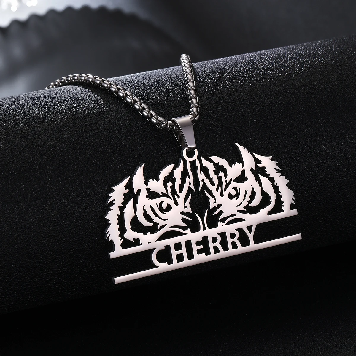 

Custom Double Tiger Head Name Necklace Stainless Steel Necklace For Women Man Customized Jewelry for Men Birthday Gift
