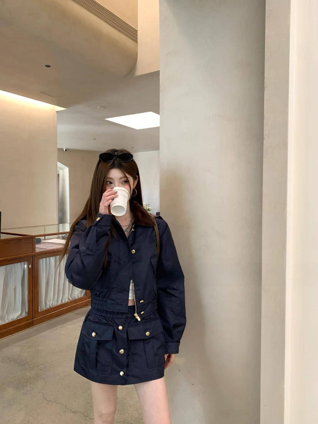 

Retro Sle Slim Fit Workwear Jaet Coat with Fur Collar And Skirt Set for Women Thiened Long Sve ort Length